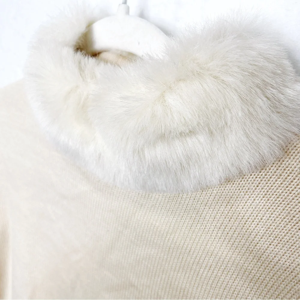 111 State Vintage Y2K 100% Wool Sweater Faux Mink Fur Cuffs  Cream Size Medium